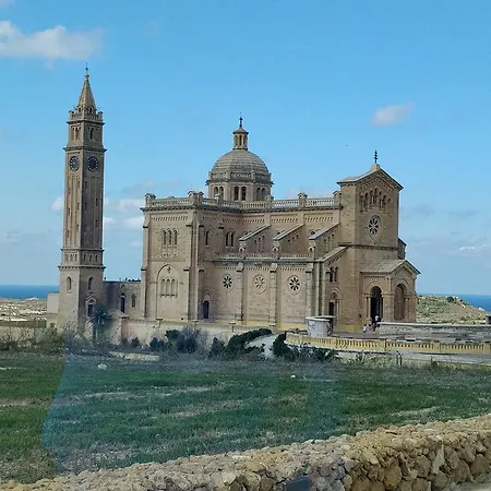 아파트 Sunstone Court