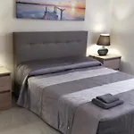 Sunstone Court Apartman *