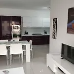 Apartman Sunstone Court *