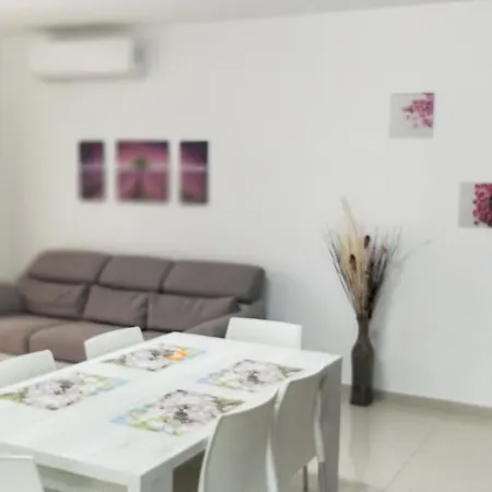 Sunstone Court Apartamento *