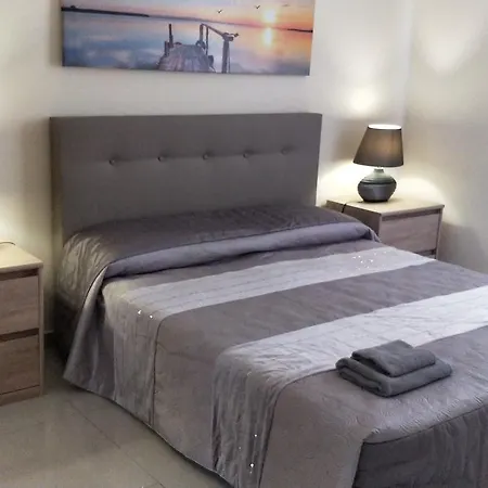 Sunstone Court Apartamento *