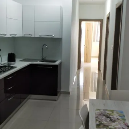 Sunstone Court Apartamento St. Paul's Bay