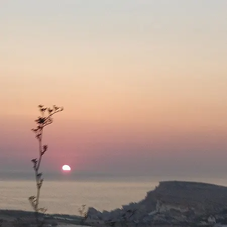 Sunstone Court Daire