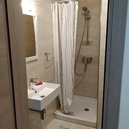 Sunstone Court